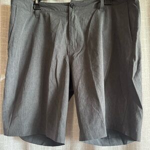 RSQ Men's Charcoal Flat-Front Shorts